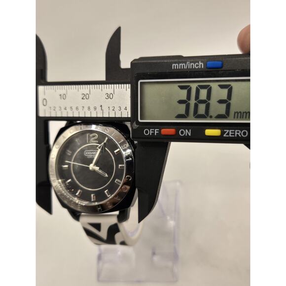 New COACH 1941 Ladies' 41mm Black Ceramic Silicone Watch. Box + Papers. - Picture 12 of 16